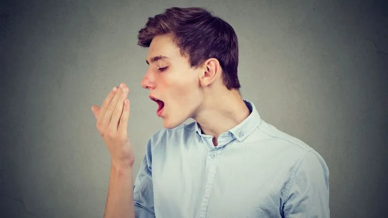 تاثیر تغذیه مناسب برای رفع بوی بد دهان پس از عمل